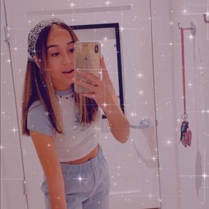 Meet your Posher, Brooke